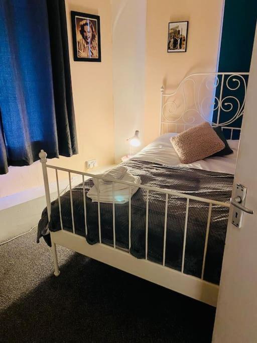 2 Bedroom Flat On Tottenham High Rd. * Londen