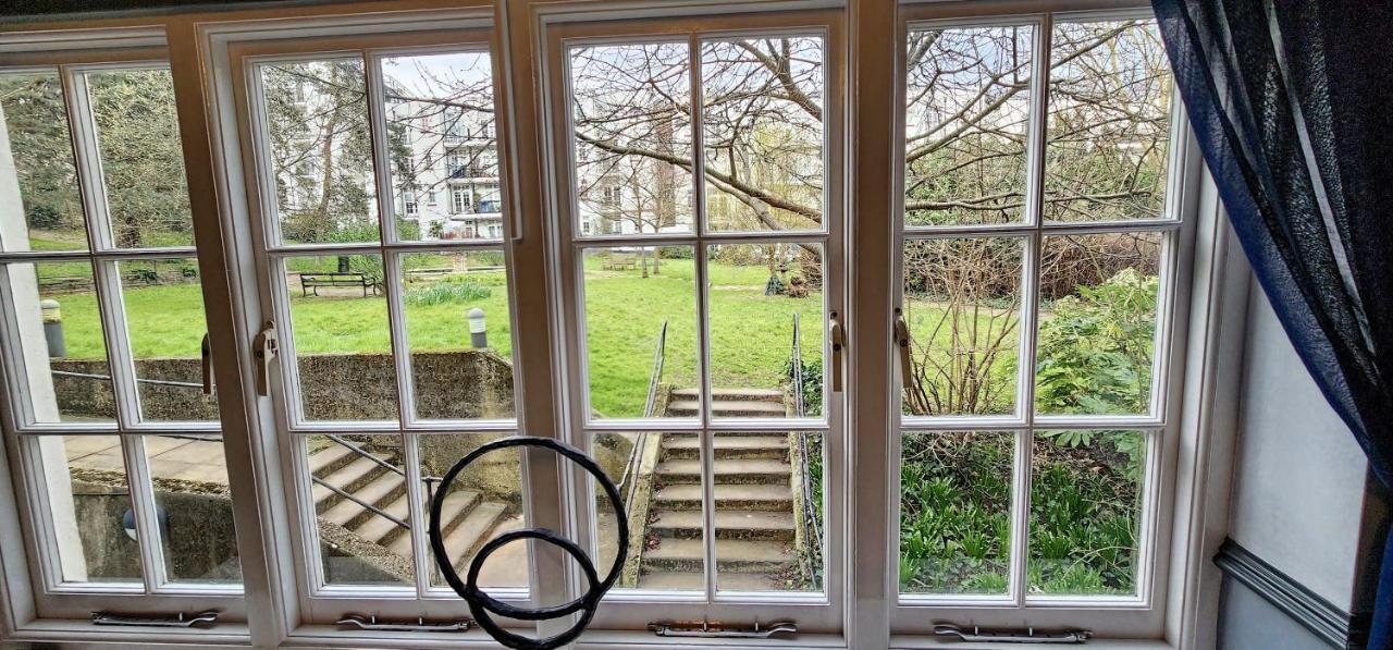 206mm Highgate Apartamento