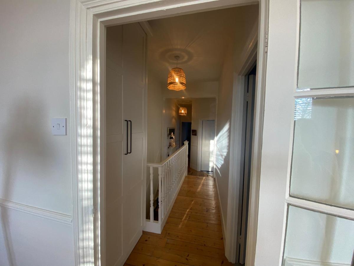 Stylish Apt Excel Olympic Close To Station Londres