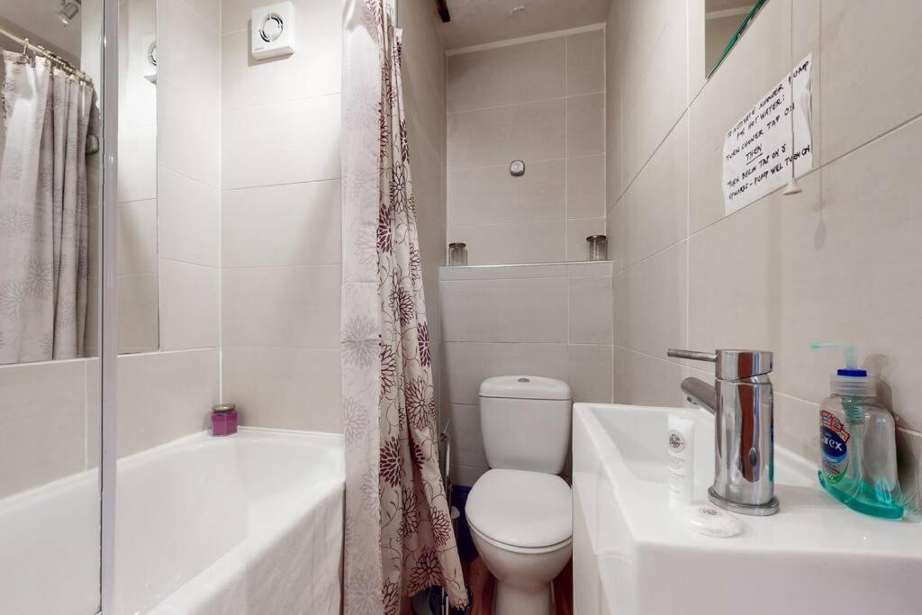 Apartment Gorgeous 2 Bed Flat With Parking And Garden *