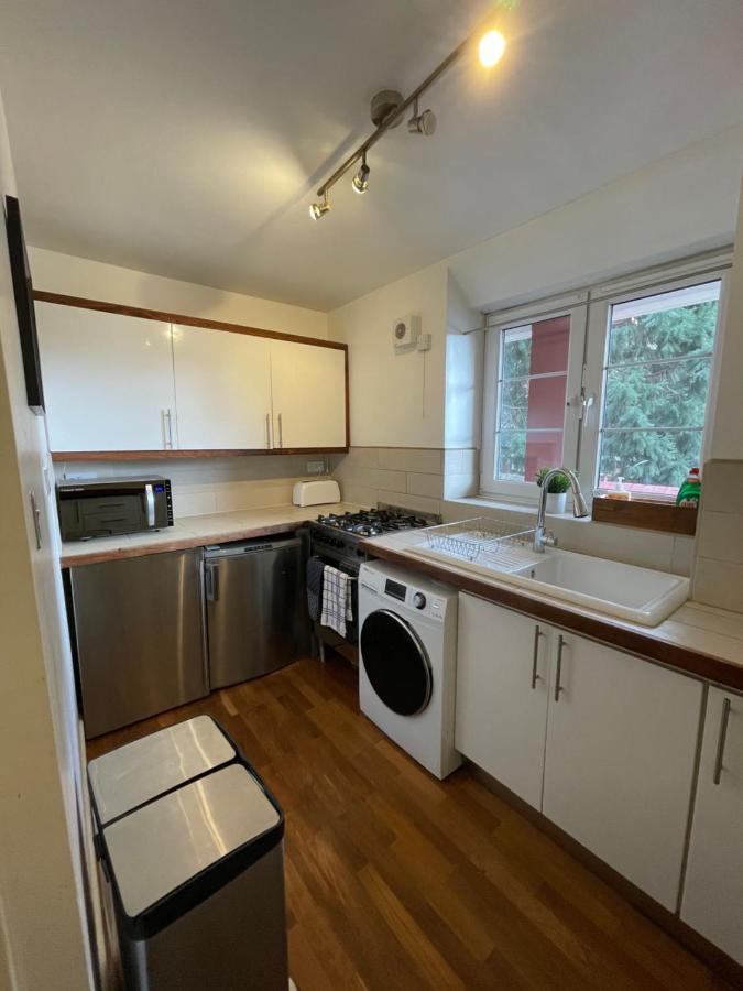 Spacious Flat Opposite The Oval Apartamento