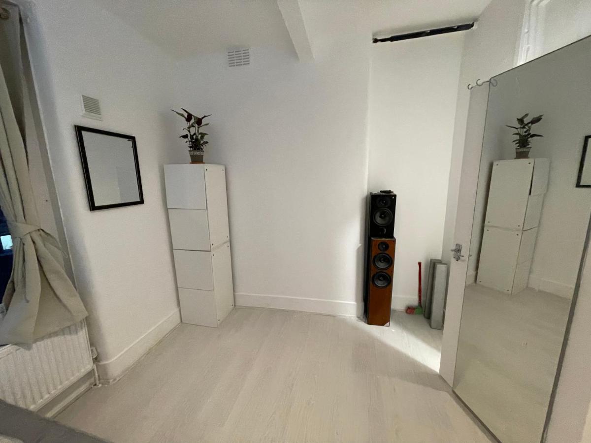 One Bedroom Flat Miles Apartamento