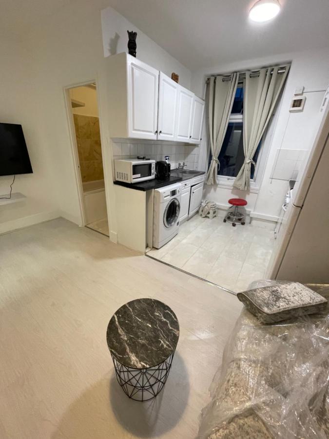 One Bedroom Flat Miles