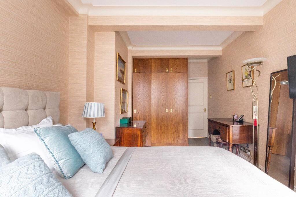 Sloane Street Luxurious / Modern Flat Appartement *