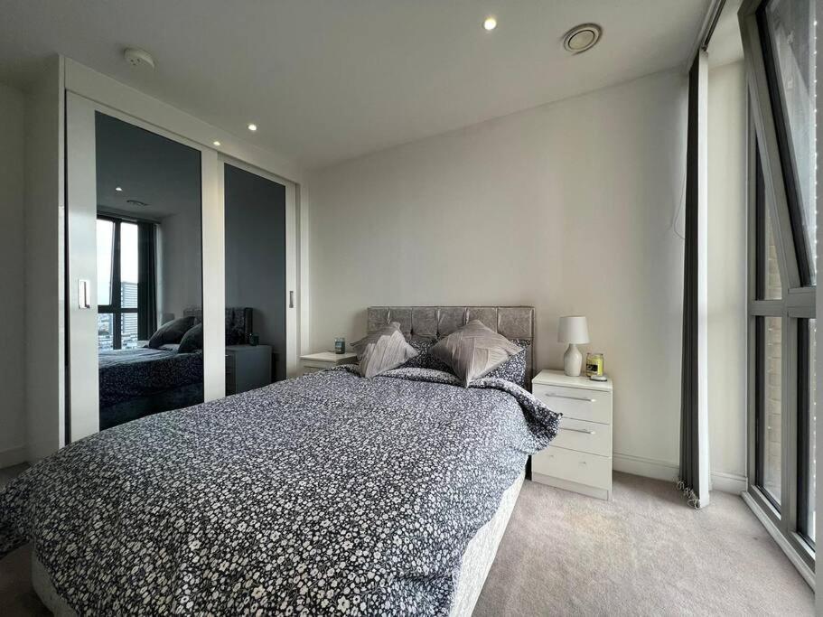 Modern & Secure 3br 2ba In The Heart Of Crossharbour Appartement *