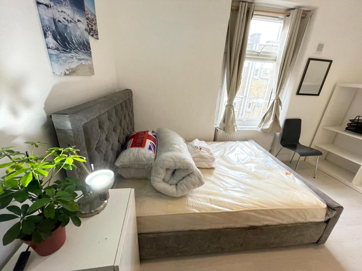 One Bedroom Flat Miles Londres