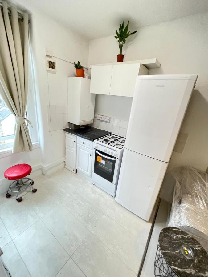 One Bedroom Flat Miles *