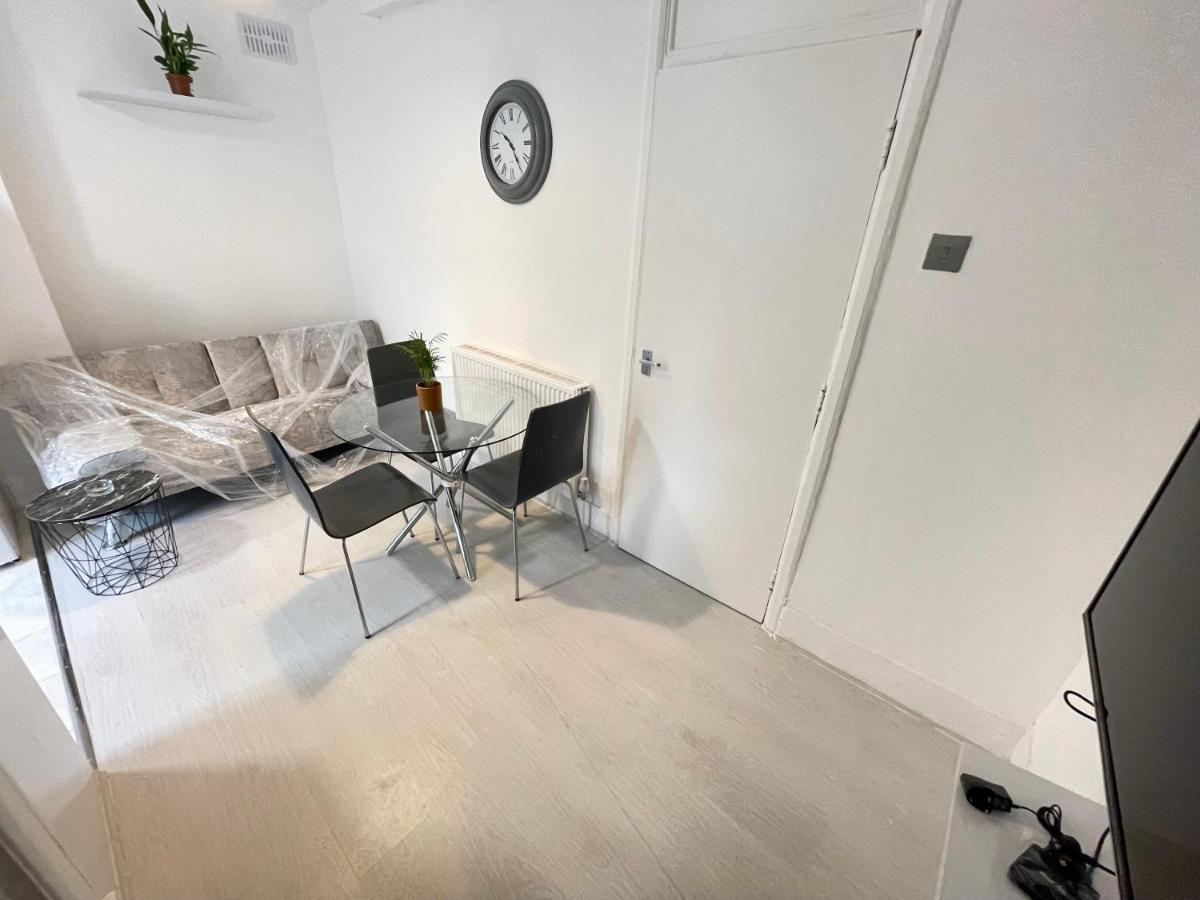One Bedroom Flat Miles Apartamento Londres
