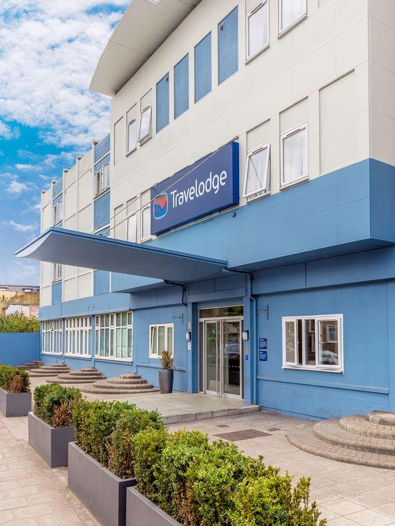 Travelodge Battersea Hotel 2*