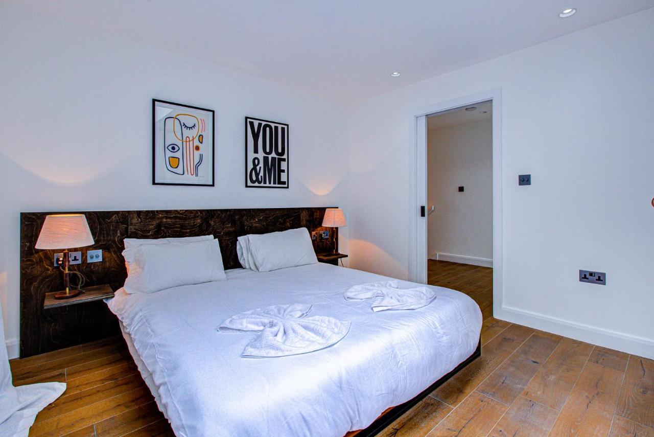 Beautiful 3-bedroom House Just Minutes From Queen's Park Tube Appartement Londen