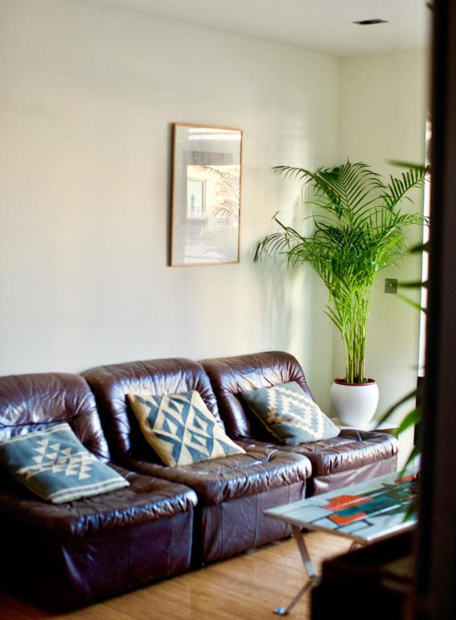 Zen Life With Urban Views - E8 Chic