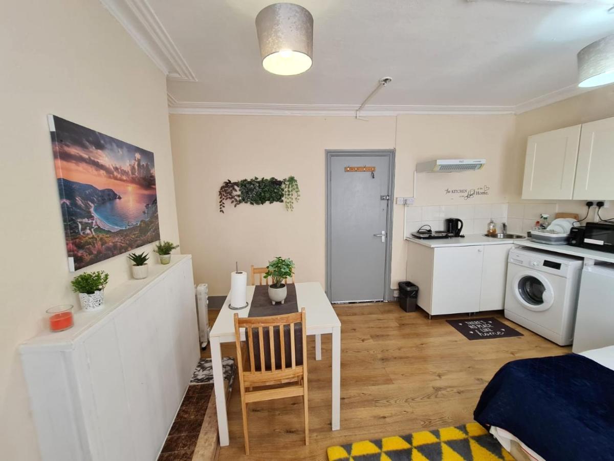 Apartment Lovely Private Near Central London