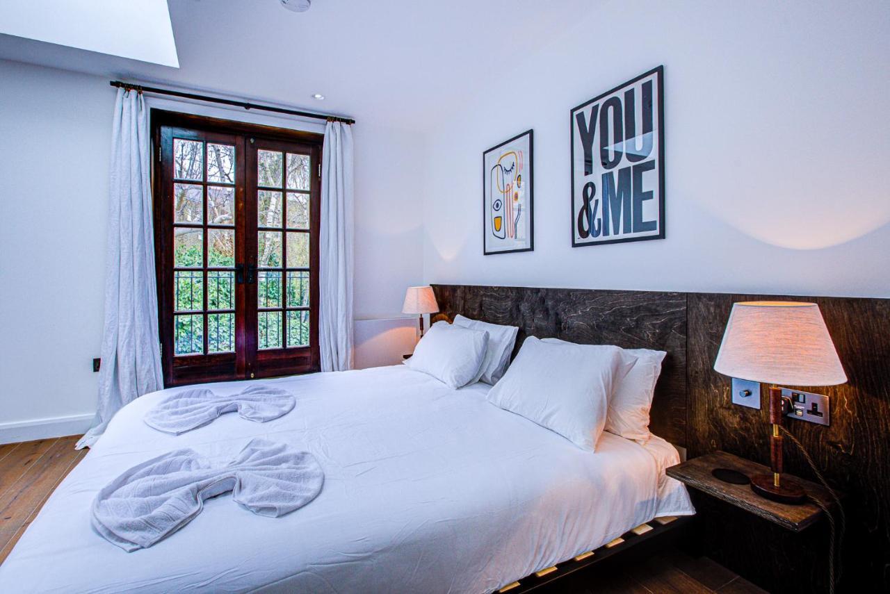 Beautiful 3-bedroom House Just Minutes From Queen's Park Tube Appartement Londen