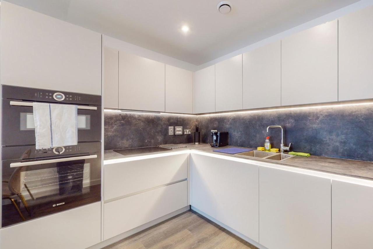 Appartement Modernistic 2 Bedroom Flat With Balcony In South Acton