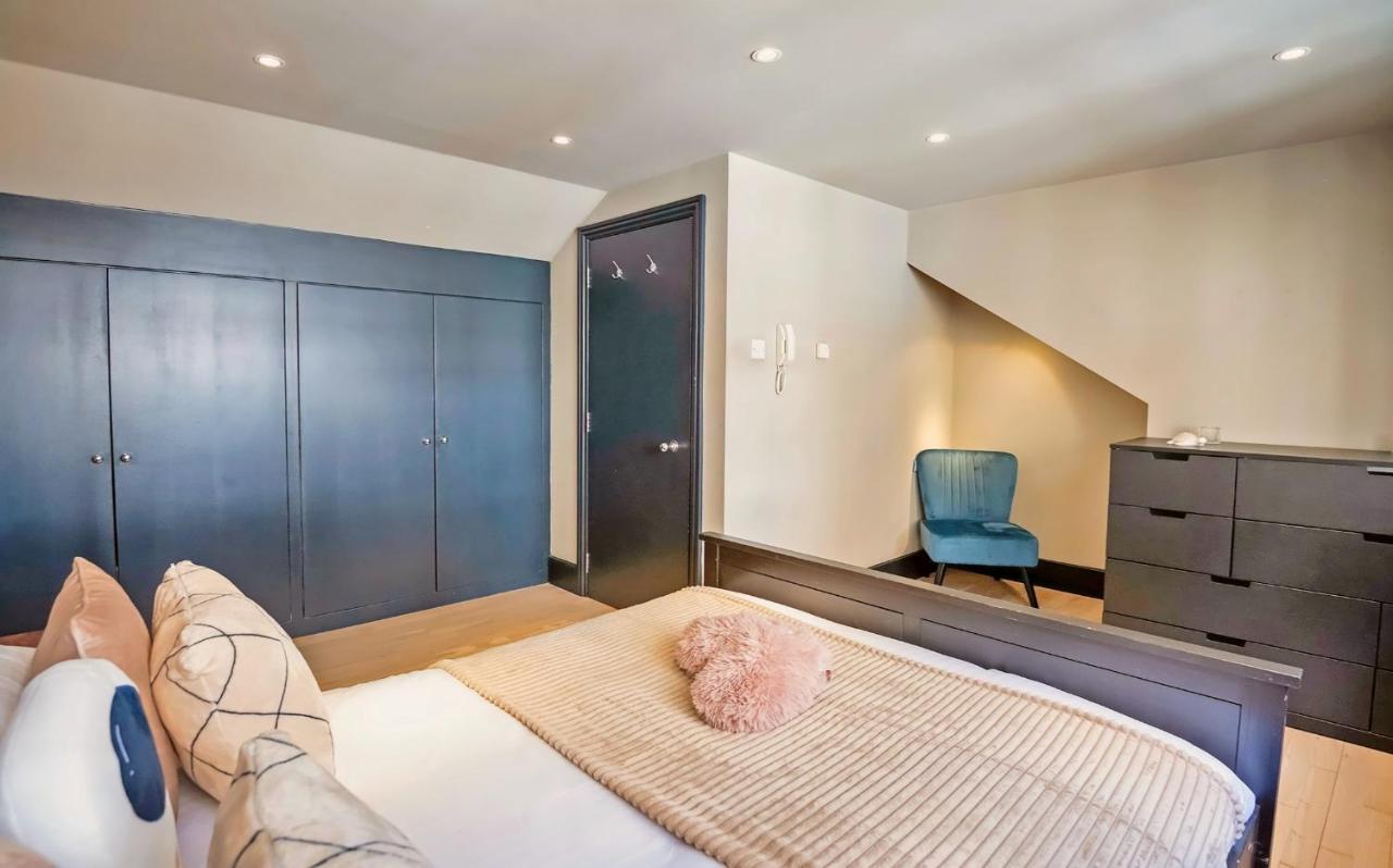Townhouse With Rooftop By Hyde Park *