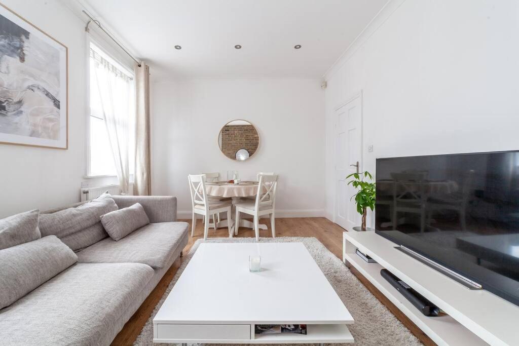 2 Bedroom Duplex Appartement *
