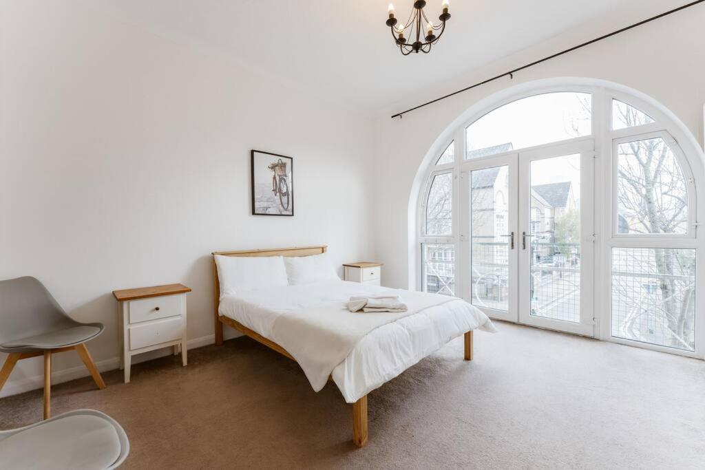 Spacious Ensuite Near Tourist Attractions Londres