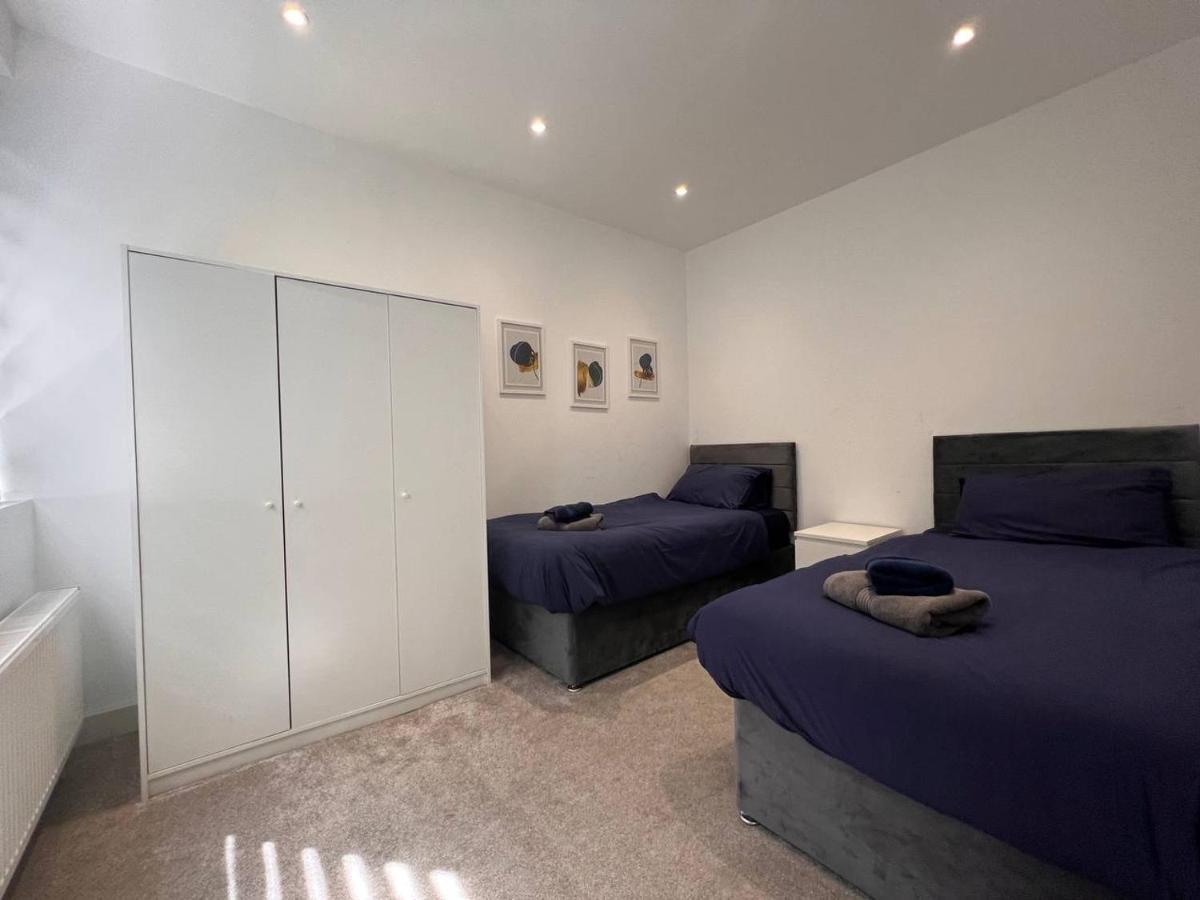 Star Finchley Road 3-bed Oasis With Garden Appart hôtel