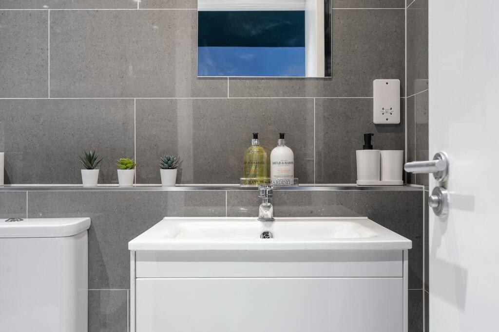 Canary Wharf By Hiatus Concierge Apartamento
