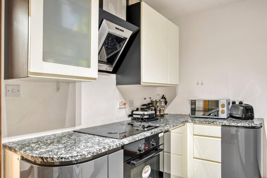 Appartement Spacious 3 Bed Apt- Earls Court *