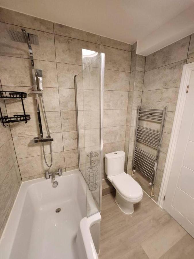 Beautiful 2-bed In - Sleeps 6! Apartamento Londres