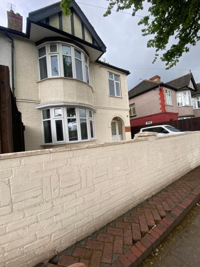 Denzil Road Appartement *
