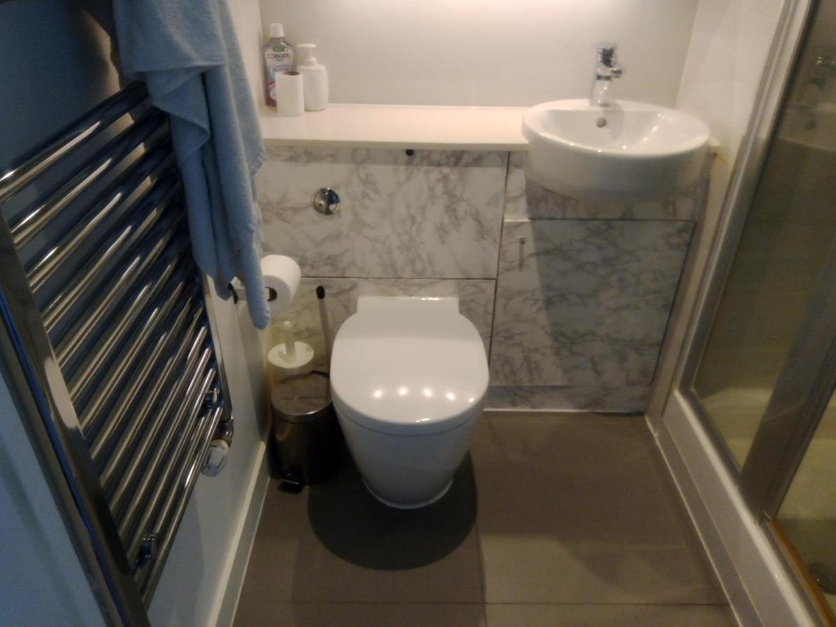 Viktoras 3 Bedroom Appartement