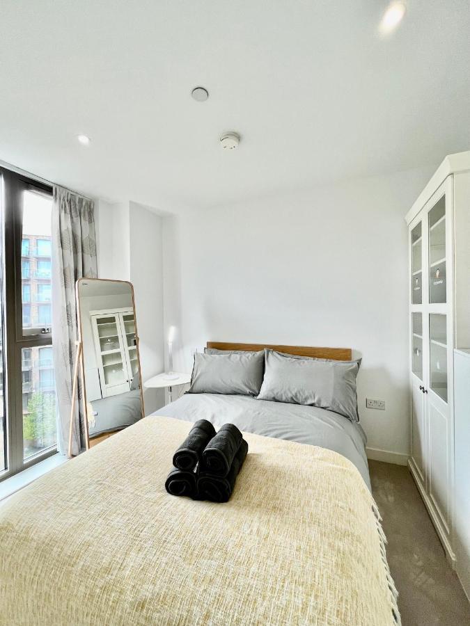 Luxury 2 Bedroom 2 Bathroom - City Airport Apartamento Londres