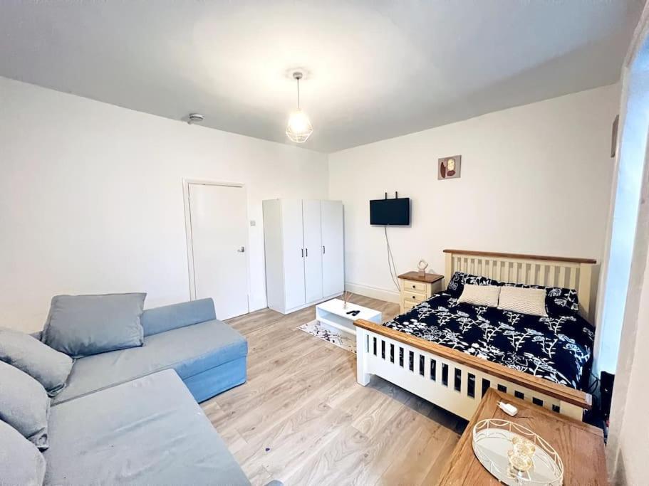 One Bedroom Close To Hyde Park #01