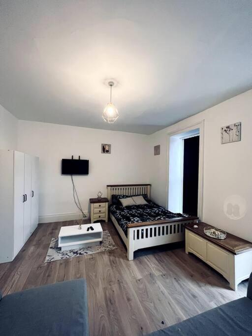 One Bedroom Close To Hyde Park #01 Appartement Londen