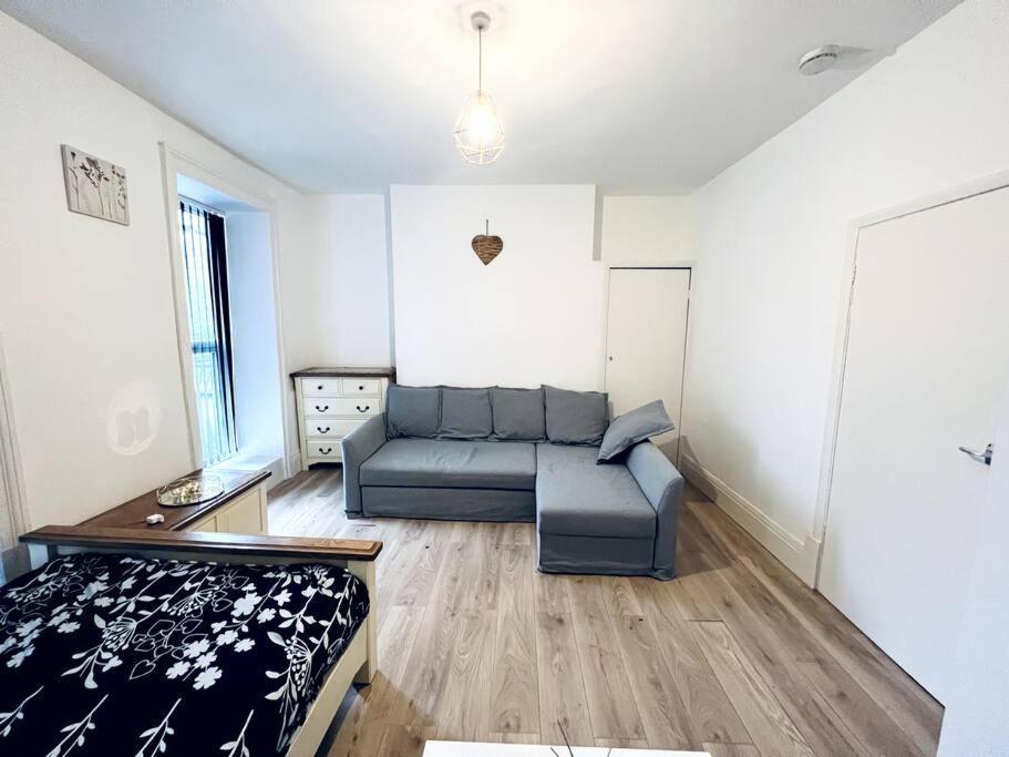 One Bedroom Close To Hyde Park #01 Appartement