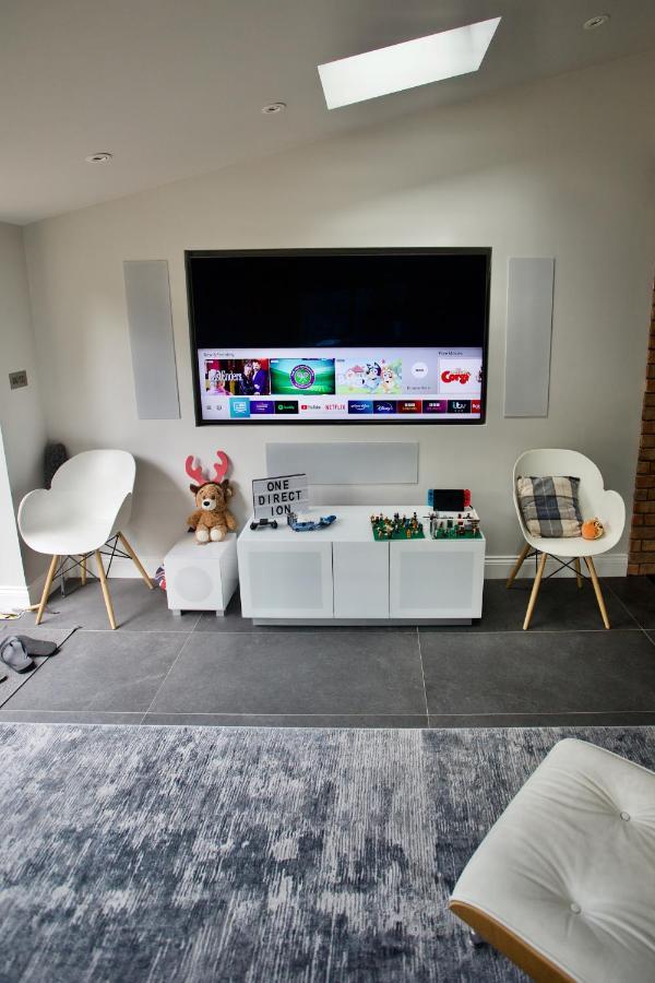 Stunning Nw2 Flat - Great Location!