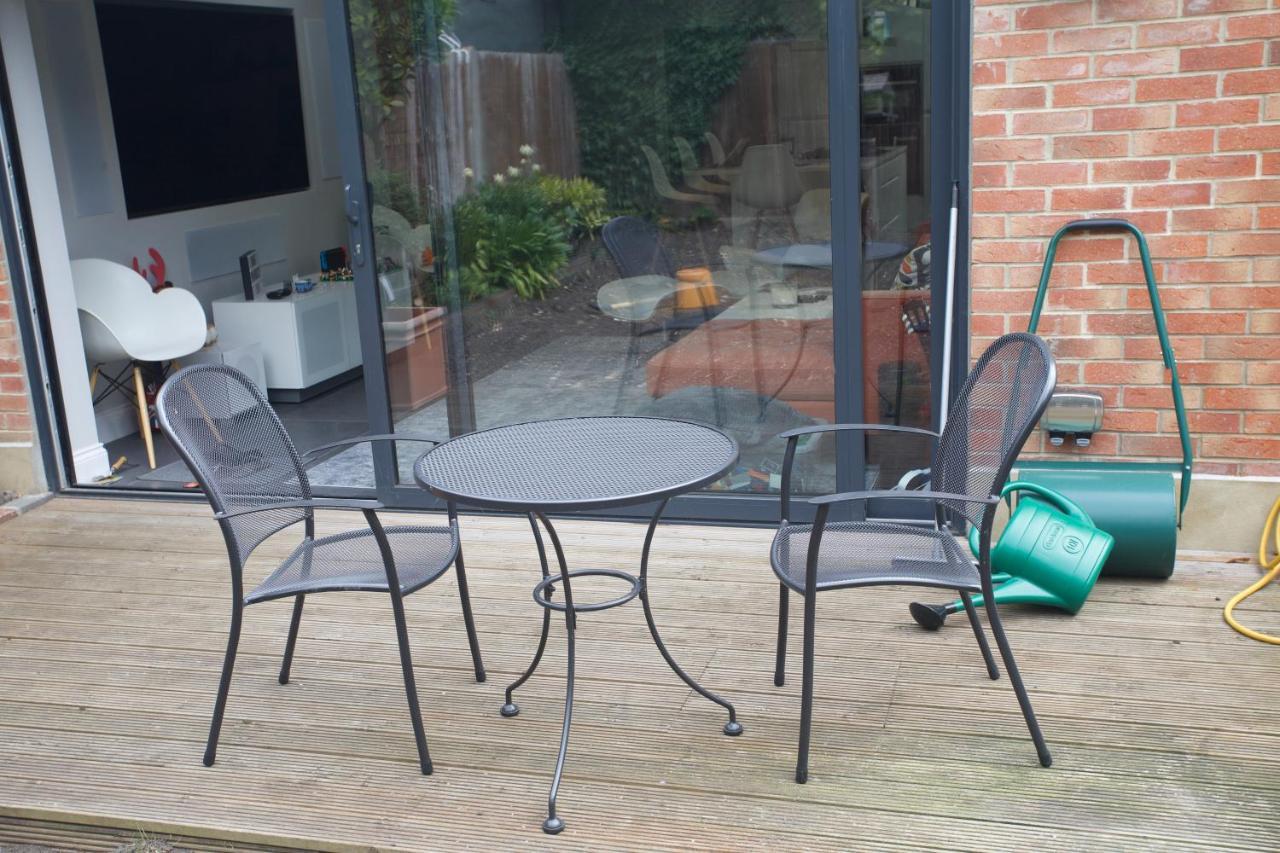 Stunning Nw2 Flat - Great Location! Londres
