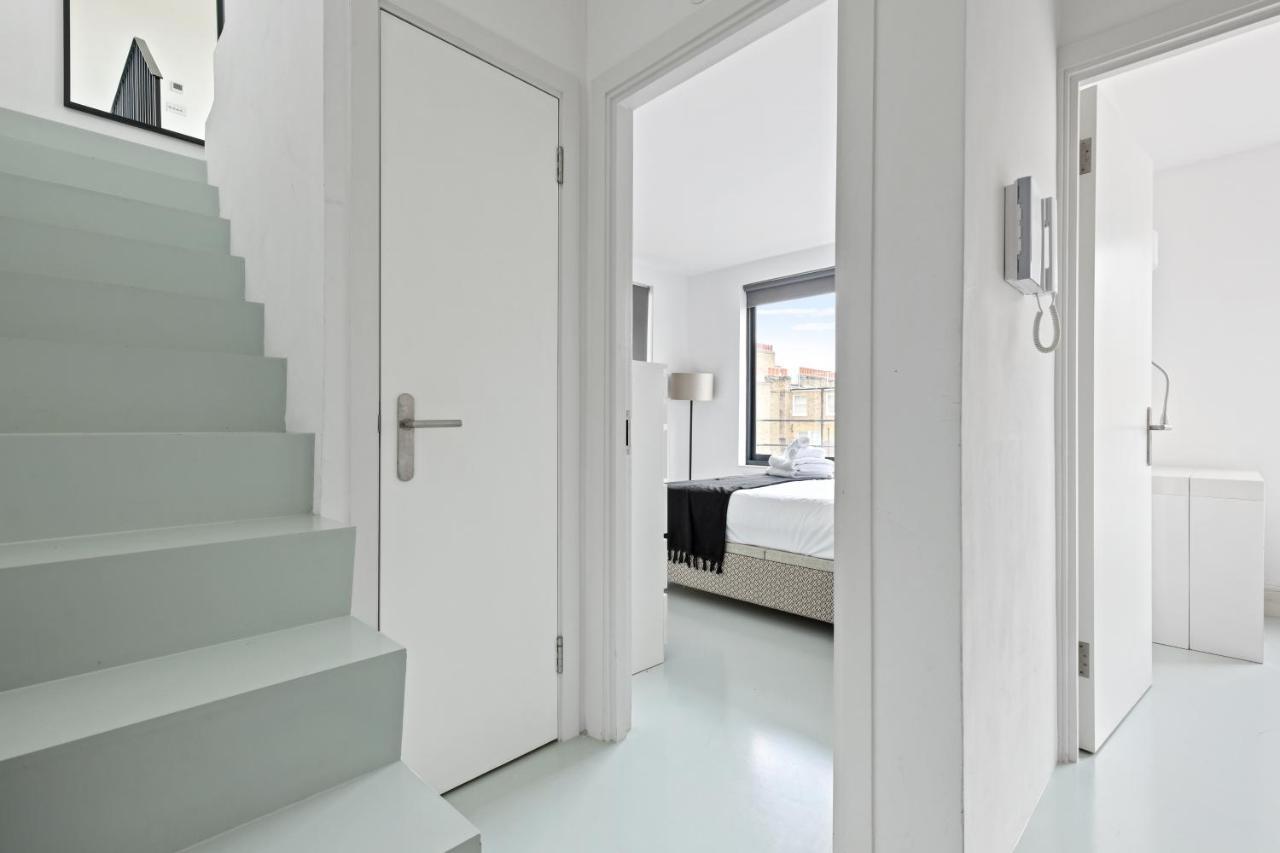 Apartment Luxurious Harrods Penthouse With Stunning Views London