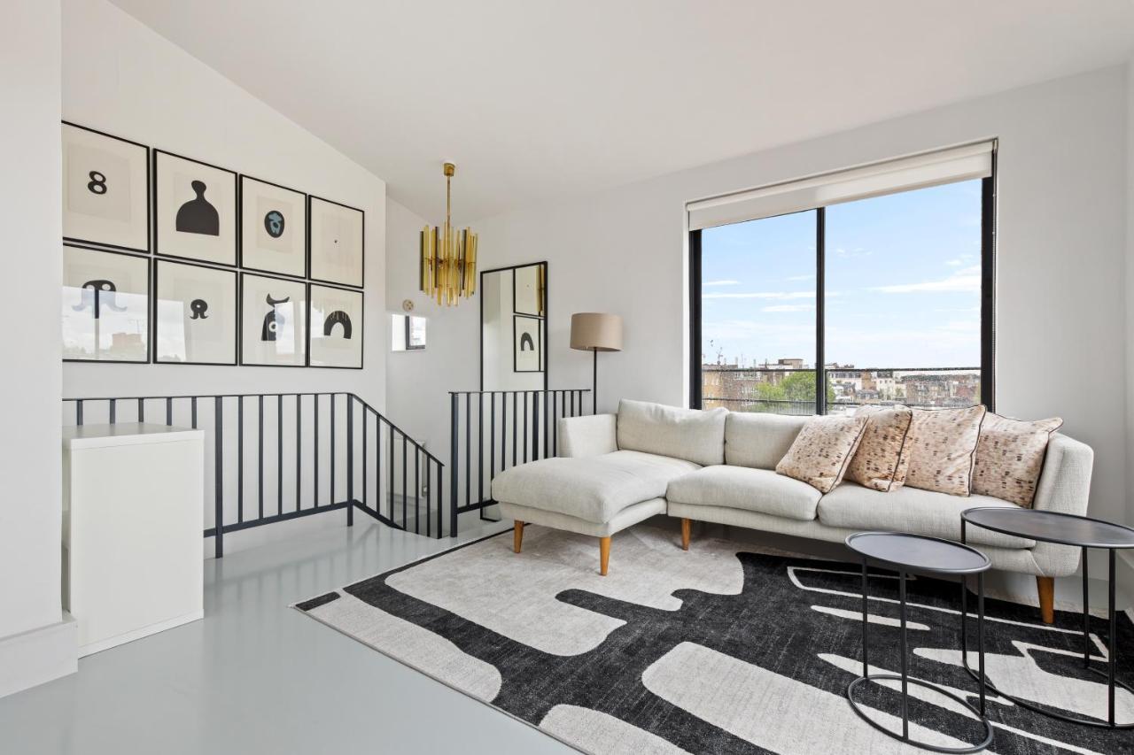 Apartment Luxurious Harrods Penthouse With Stunning Views