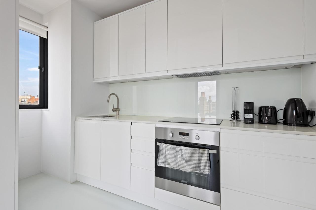 Apartment Luxurious Harrods Penthouse With Stunning Views *