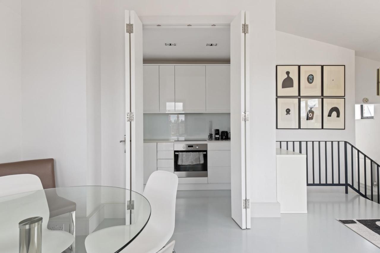 Apartment Luxurious Harrods Penthouse With Stunning Views *