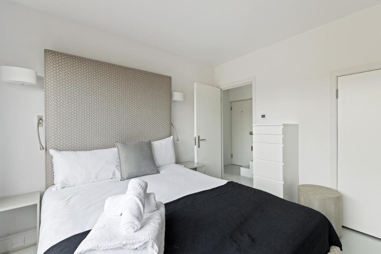 Luxurious Harrods Penthouse With Stunning Views Apartment *