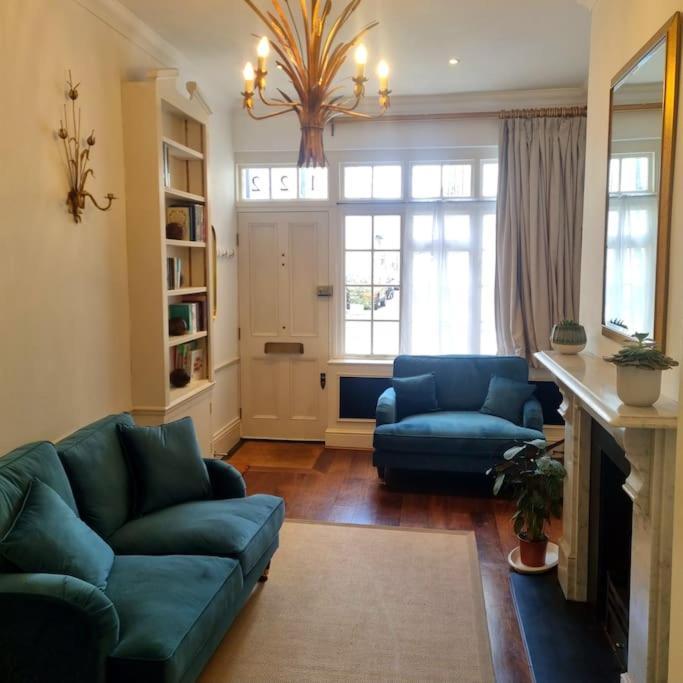 Сasa de vacaciones The Mews House