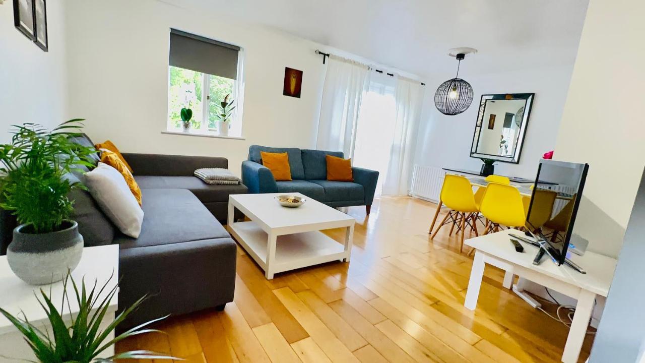 Amazing Location - Of London- 2 Bedroom Stunning Canal View House With Private Garden,parking & Balcony Apartamento *