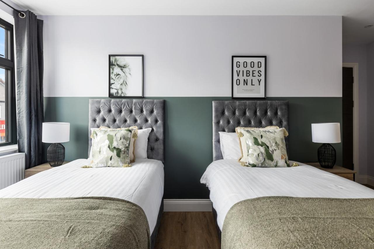 Apartment Stylish & Spacious 3 Bed With Fast Wifi, Close To Tube & Wembly London