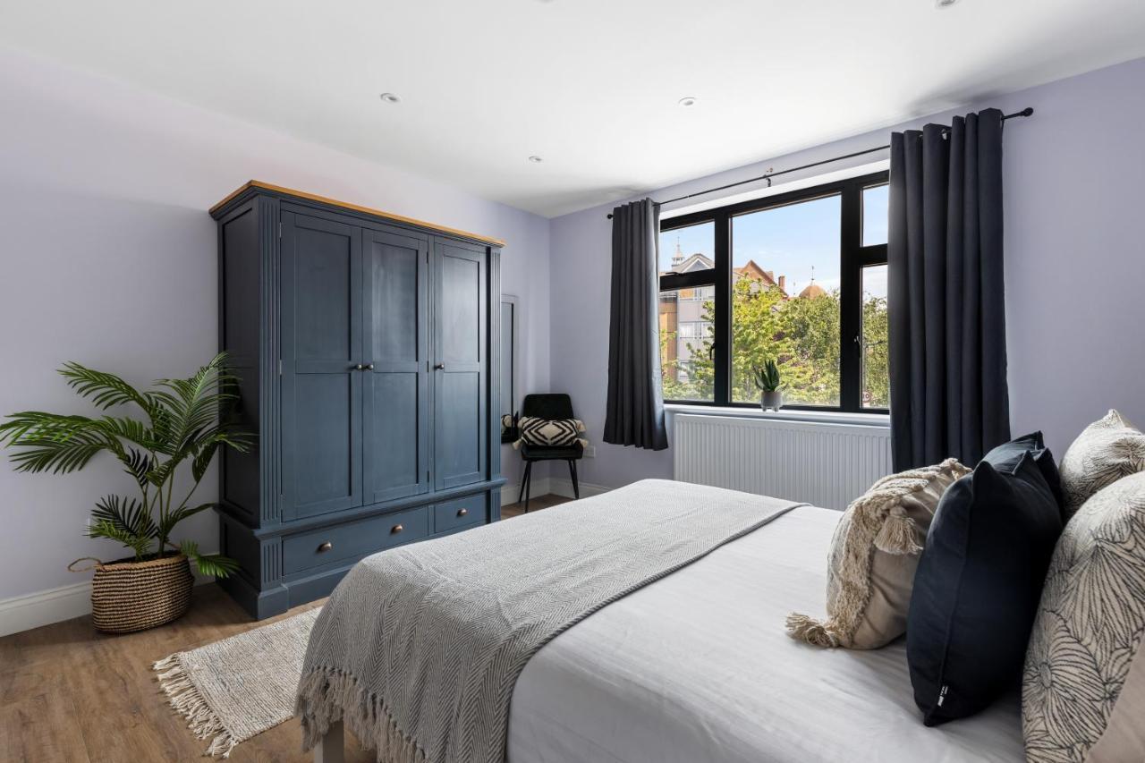 Apartment Stylish & Spacious 3 Bed With Fast Wifi, Close To Tube & Wembly London