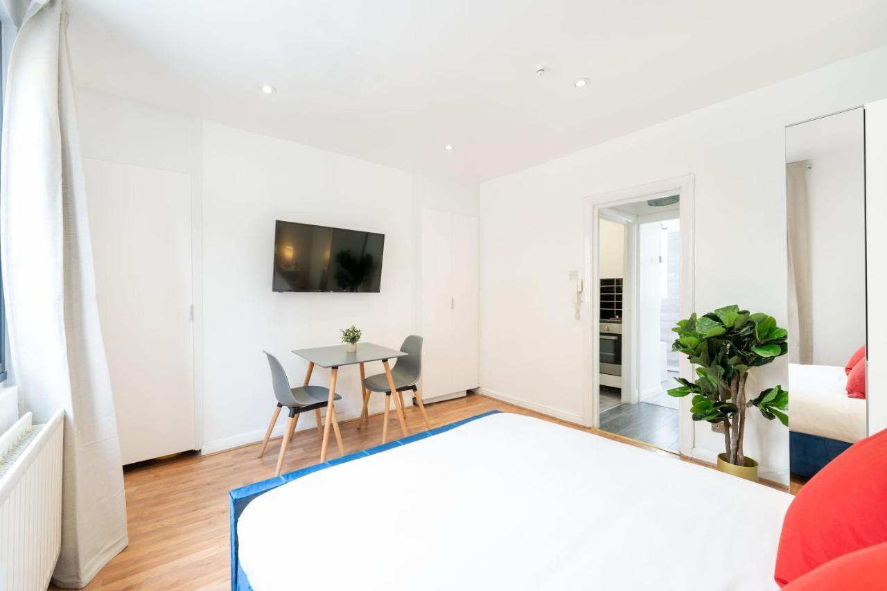 King's Cross Apartment *