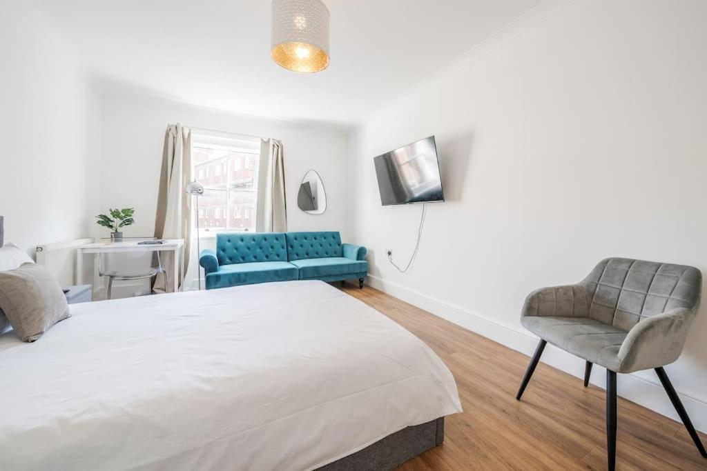 House 10 Mins To Tower Bridge Hot Tub & Parking Сasa de vacaciones Londres
