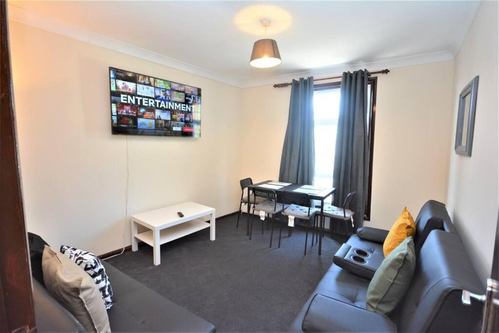 Lovely 3bedroom Apartamento *