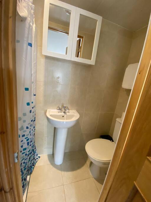 To Let In Covent Garden With Kitchen Apartment *