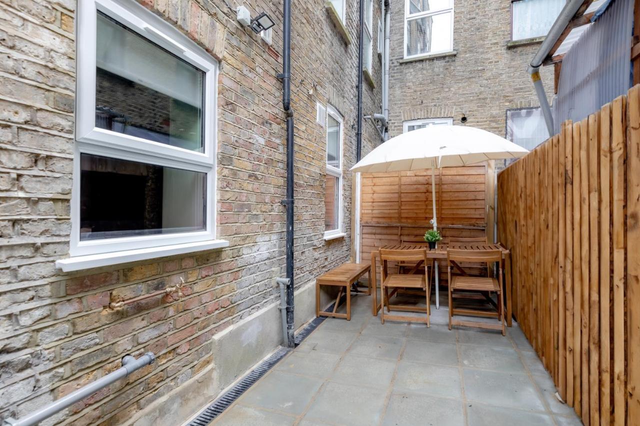 Stylish 2-bed In * London