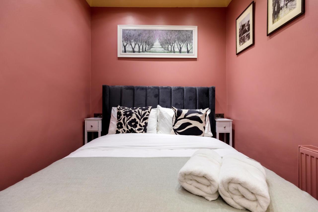 Apartment Stylish 2-bed In *