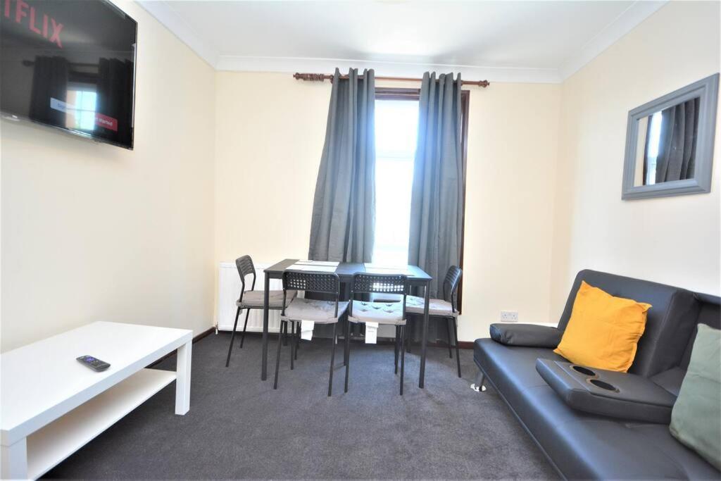 Lovely 3bedroom Apartamento Londres