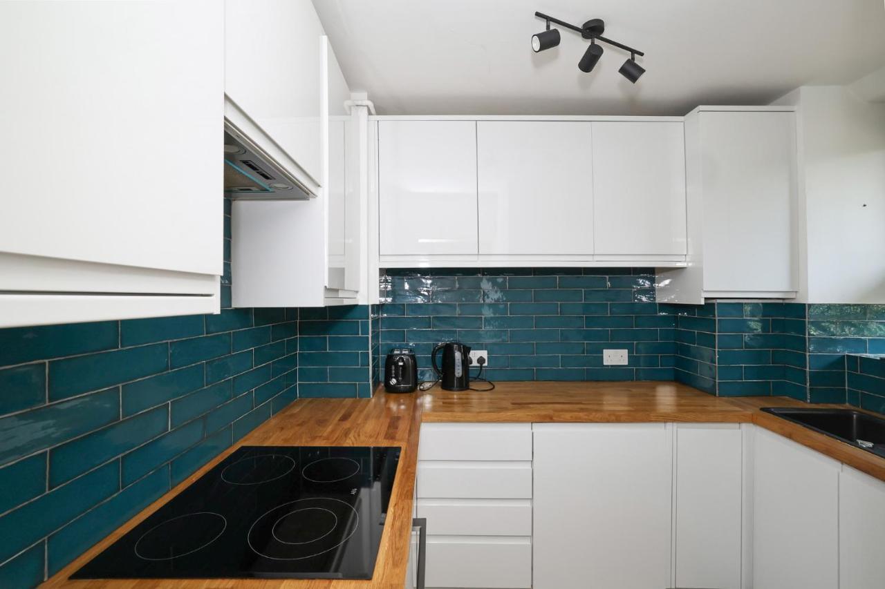 Bright & Modern Islington 2bd Apt For 6 Apartment